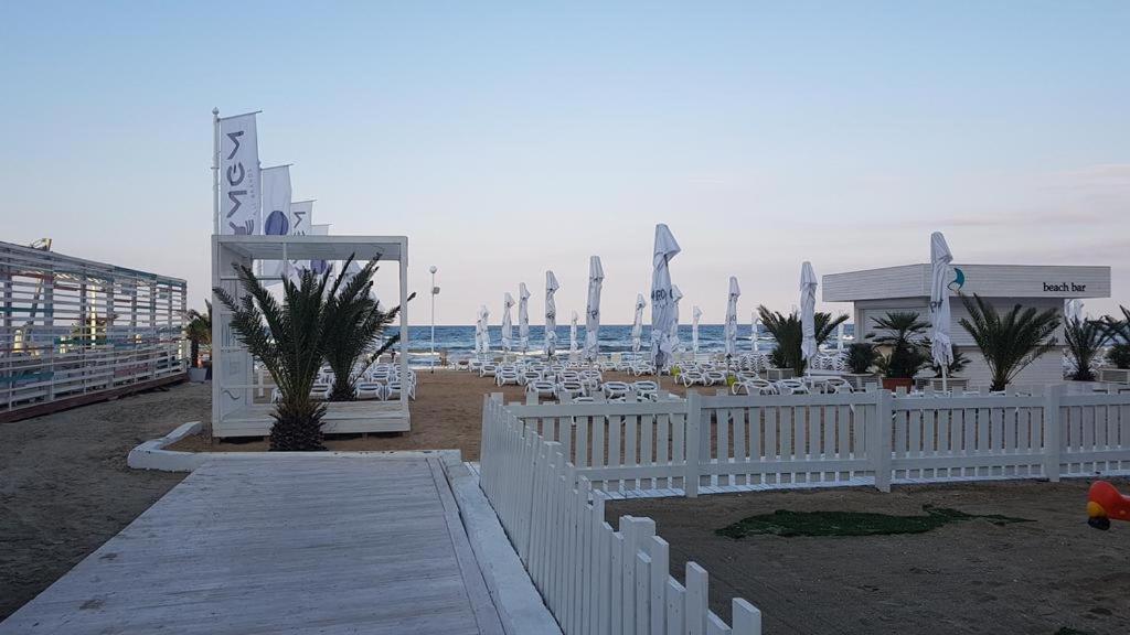 Ayka Apartment Mamaia Exterior foto